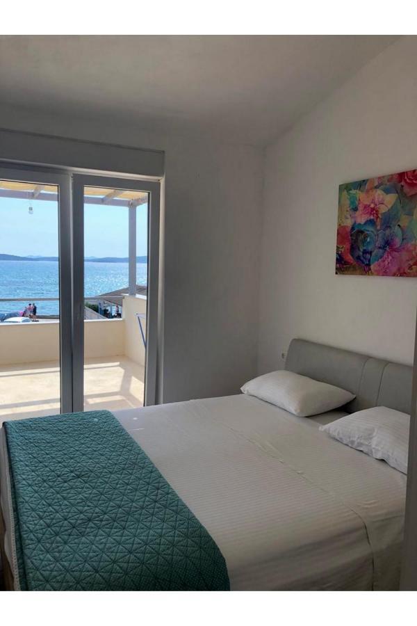 Beach Front Paradise Apartment Sukosan Exterior photo